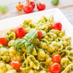 Deliveroo changes its contract, allowing couriers to work for multiple companies and take claims to employment tribunal